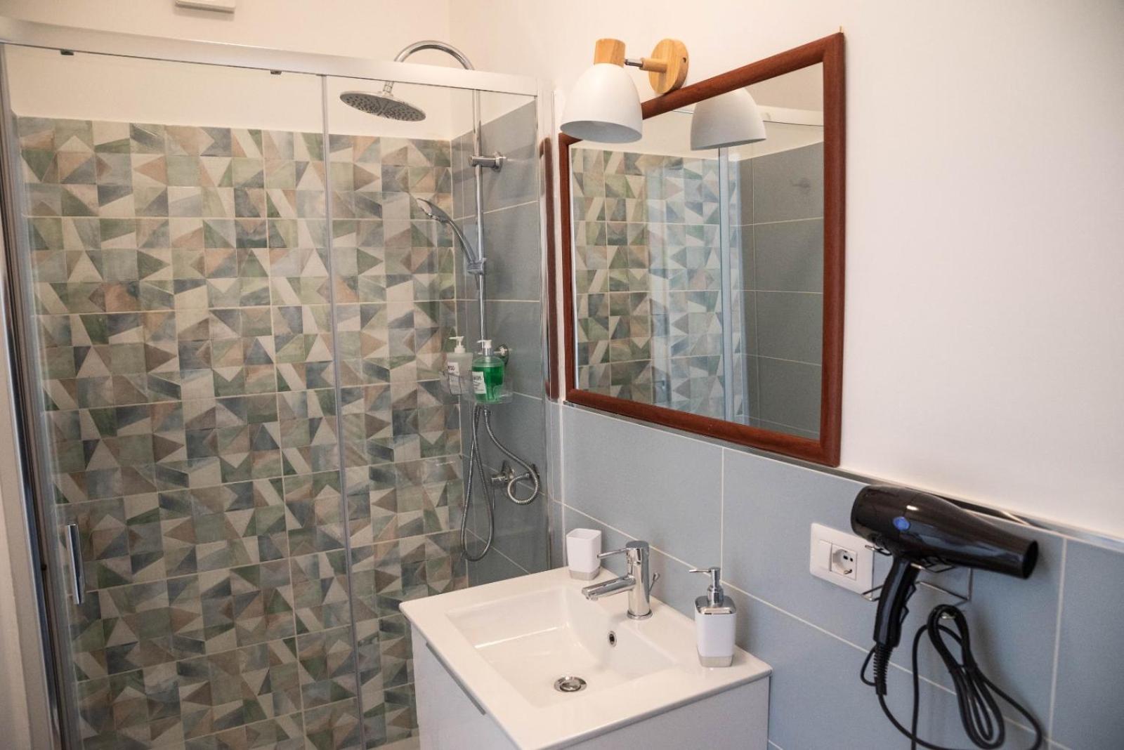 Koine Comfort Rooms باغيريا المظهر الخارجي الصورة